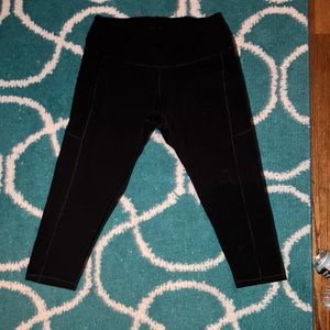 IUGA Women’s High Waisted Yoga Capris With Pockets